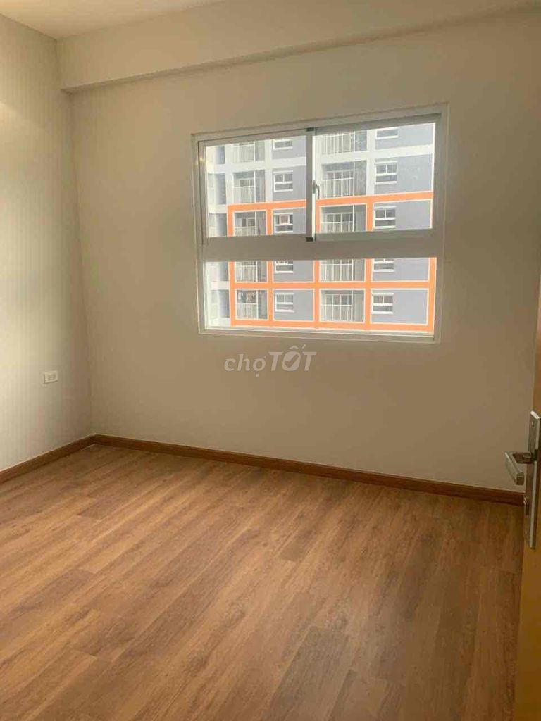 Carillon7 is renting three bedrooms, two ntcbs, 12 million a month.