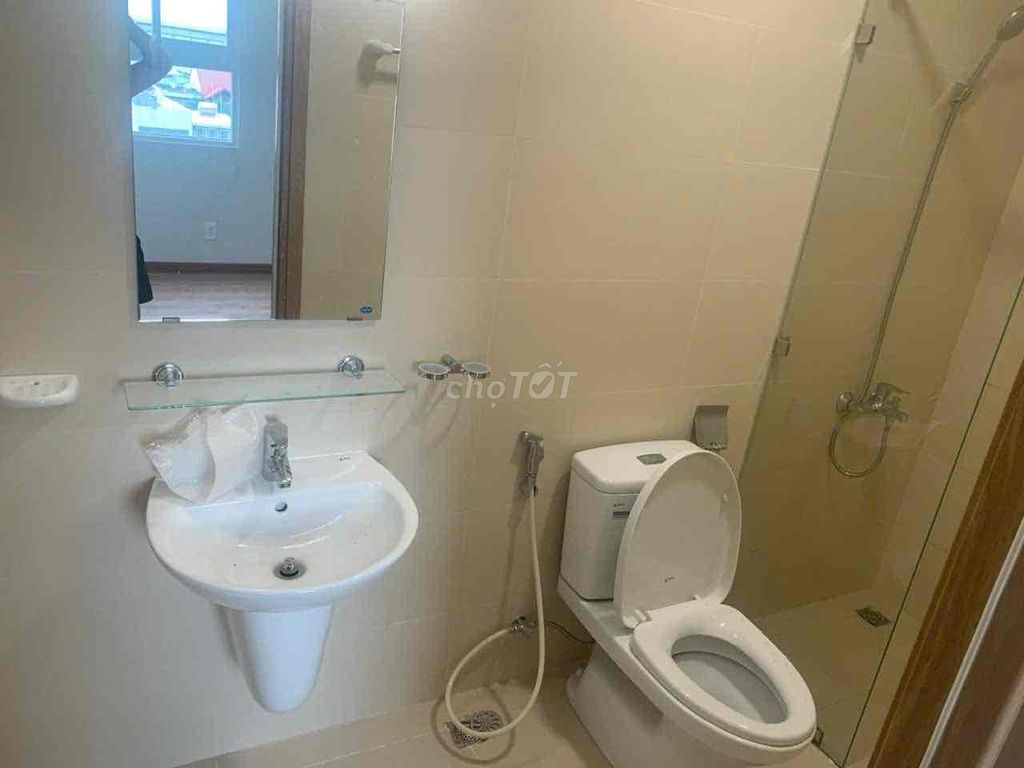 Carillon7 is renting three bedrooms, two ntcbs, 12 million a month.