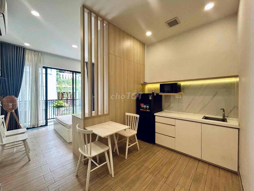 One bedroom, Bancol, right next to the Market.