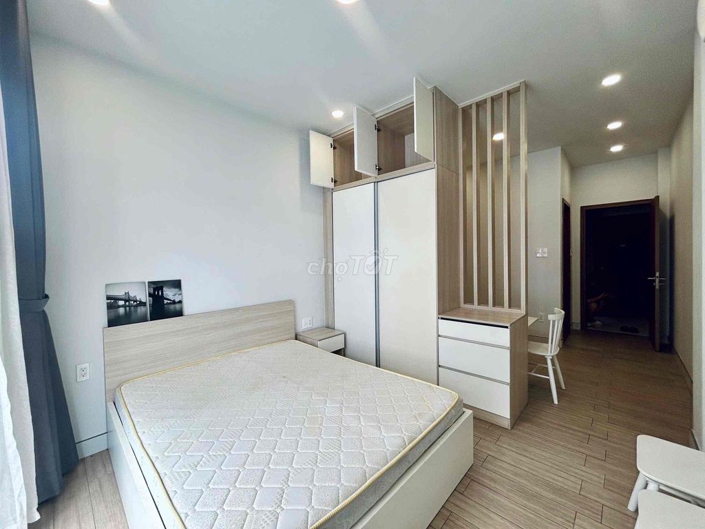 One bedroom, Bancol, right next to the Market.