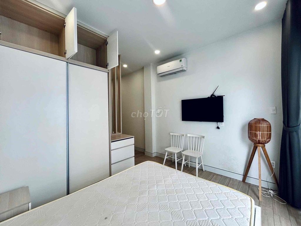 One bedroom, Bancol, right next to the Market.