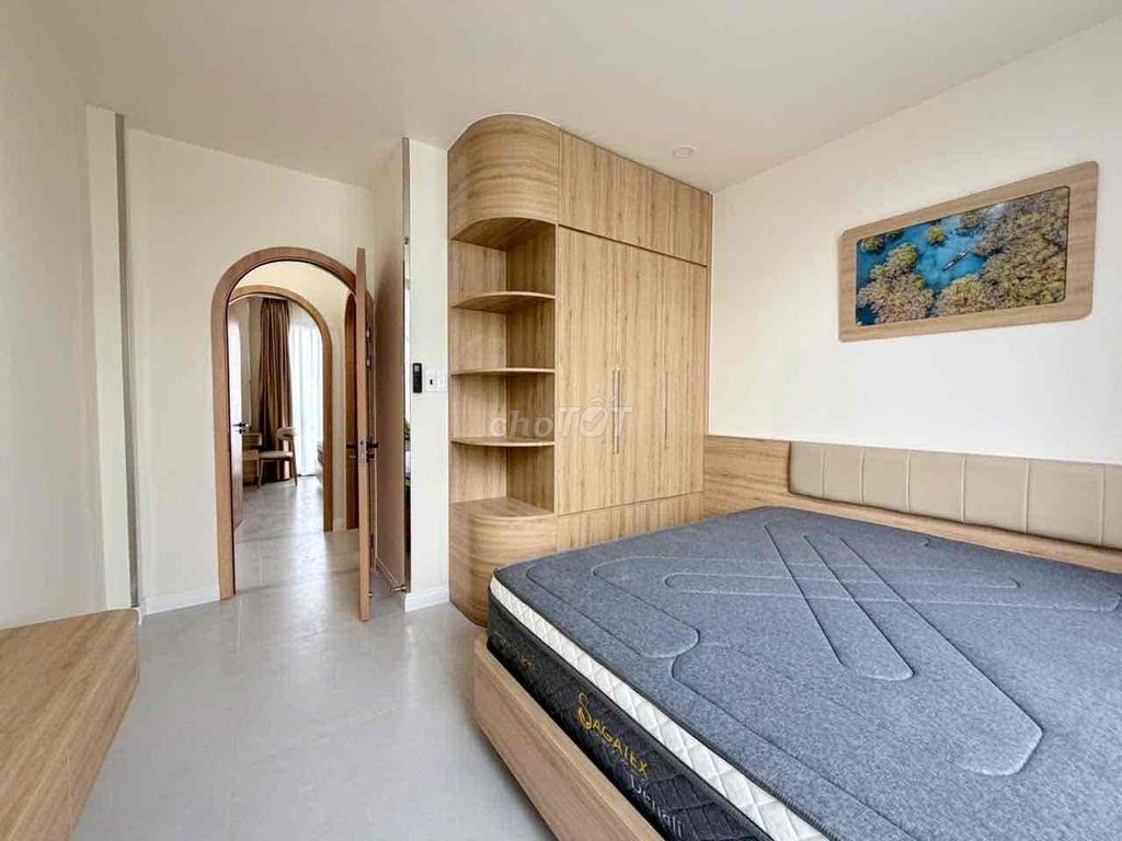 Two bedrooms in the high-end yard at Trần Hưng Đạo, 5th District 1-3.