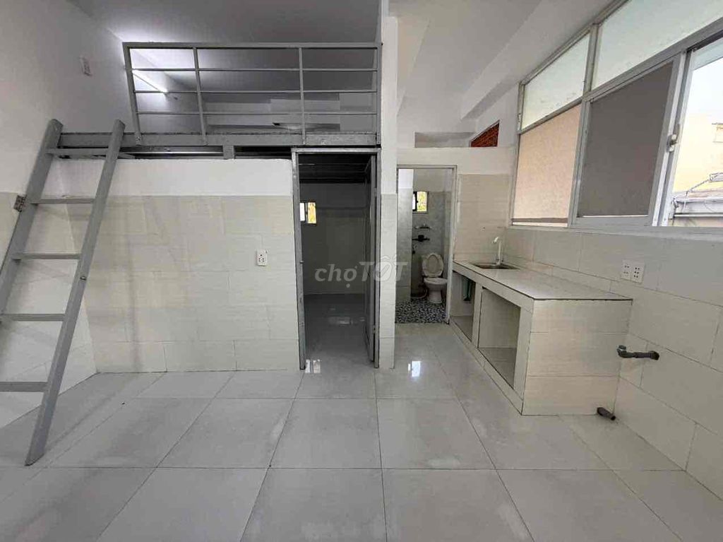 ENCOM 1 Superway Window Room, Tây Thạnh.