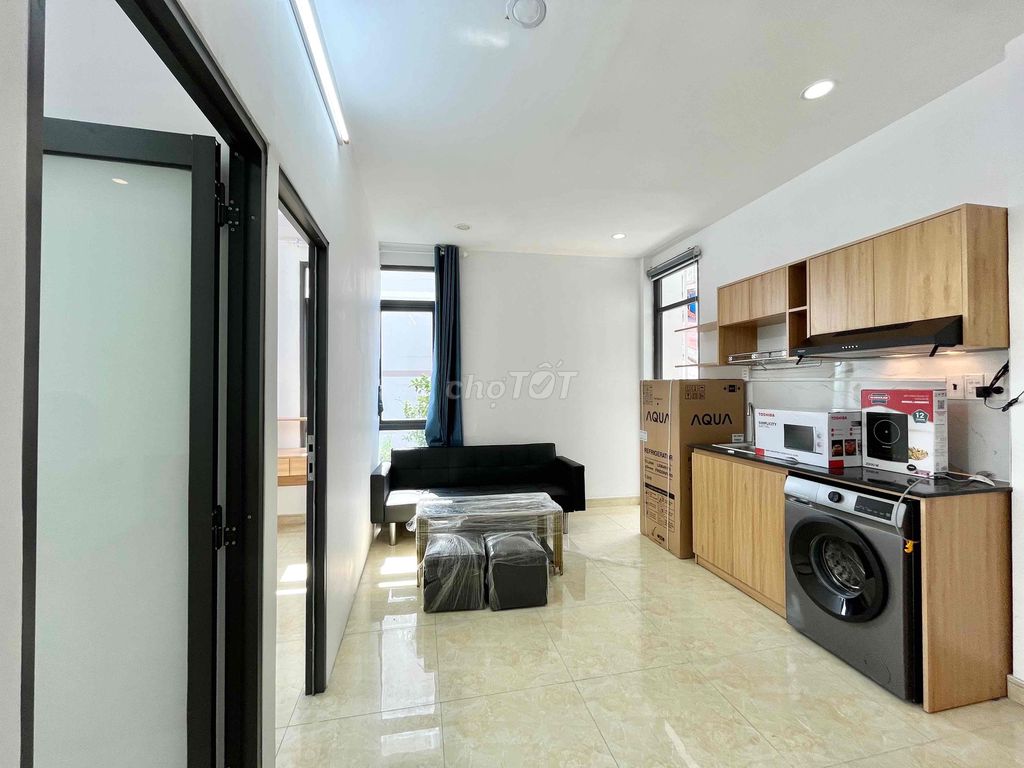 apartment 2 Bedroom 70m2 has a balcony, Võ Văn Kiệt District 5.