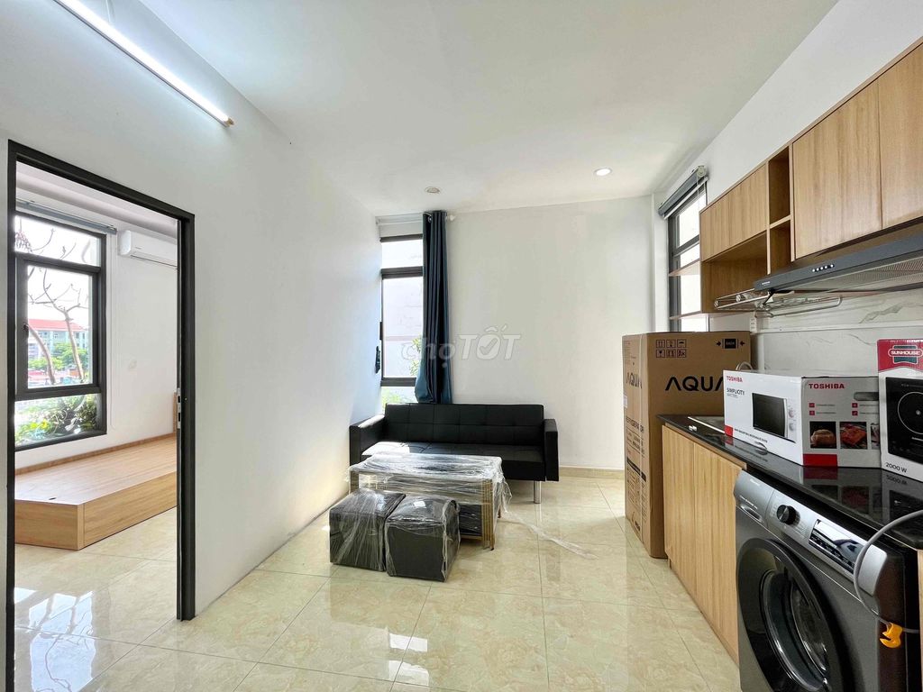 apartment 2 Bedroom 70m2 has a balcony, Võ Văn Kiệt District 5.