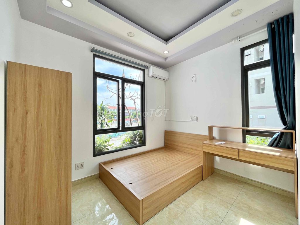 apartment 2 Bedroom 70m2 has a balcony, Võ Văn Kiệt District 5.