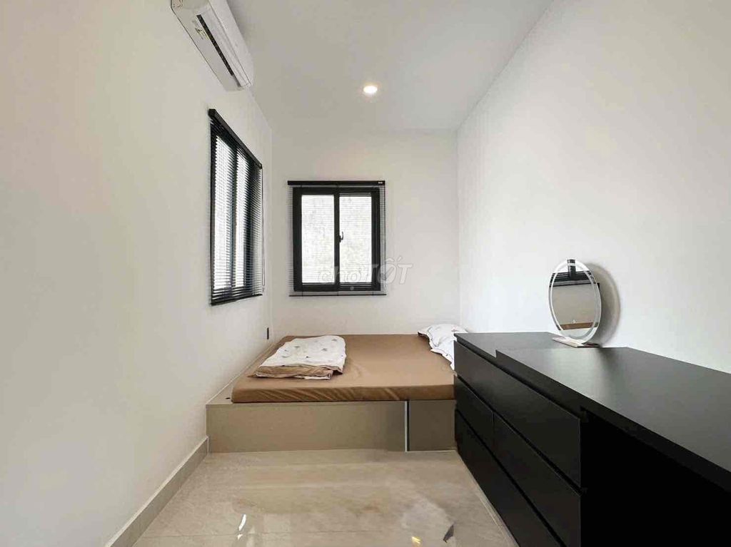 apartment 2 bedroom full full-time task of editing the full window