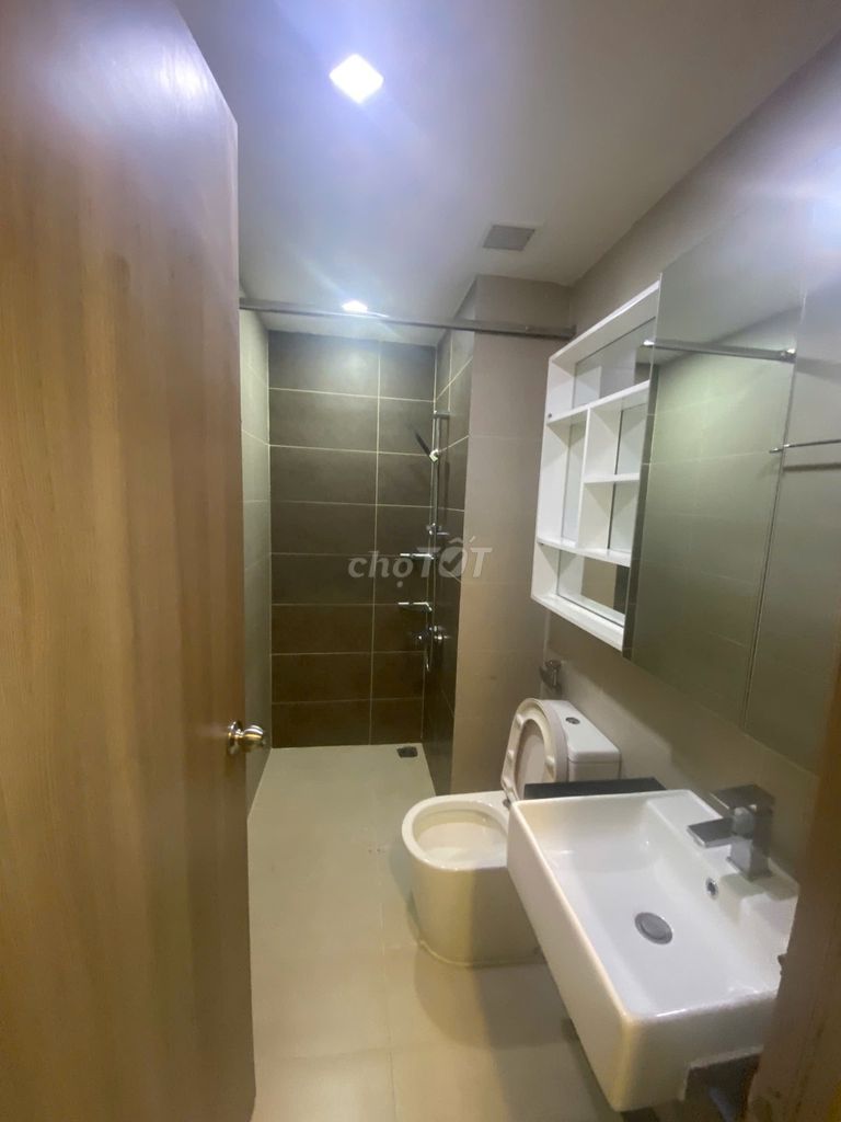Rent apartment to the 4th District, 72 meters, 2 bedrooms, 2 toilets with 16 million a month.