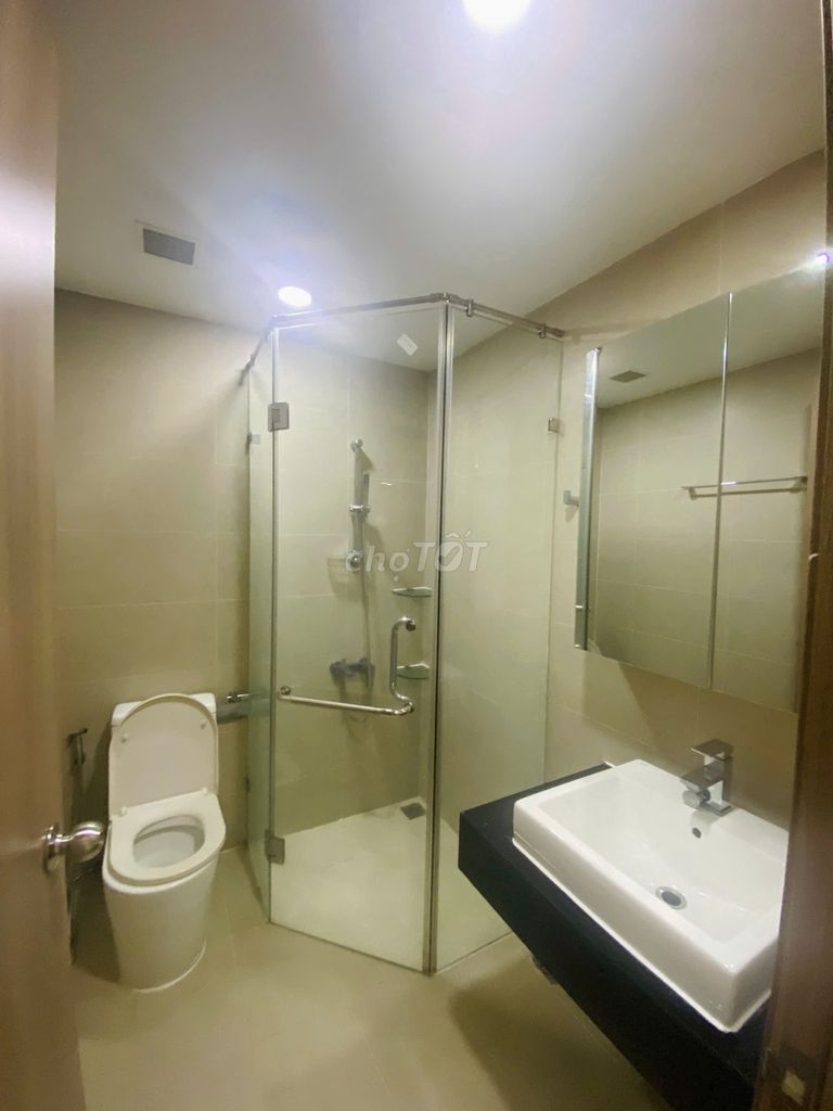 Rent apartment to the 4th District, 72 meters, 2 bedrooms, 2 toilets with 16 million a month.