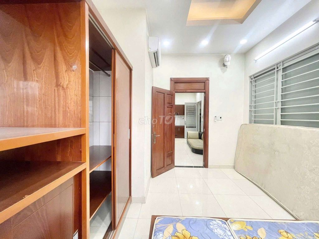 A six million-price bedroom downtown, near Lotte, The Mall.