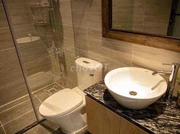 Rent two bedrooms <i>two bathrooms_ Full interior, private washing machine, Bình Thạnh