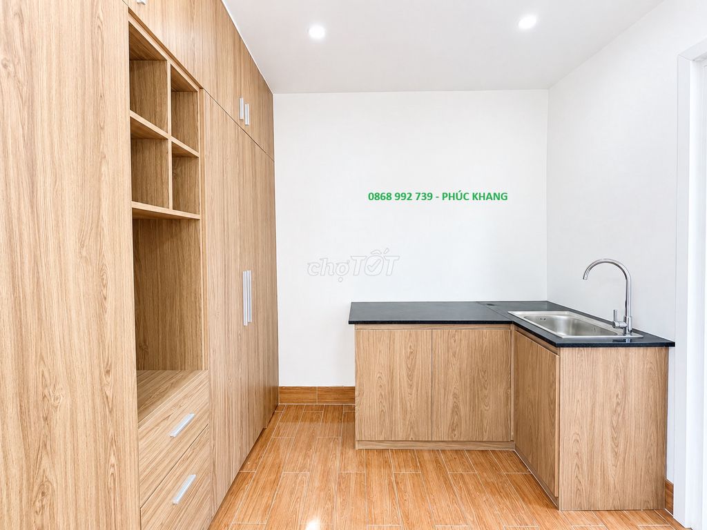 It's the owner of the first class apartment-- jamona home resort, round.