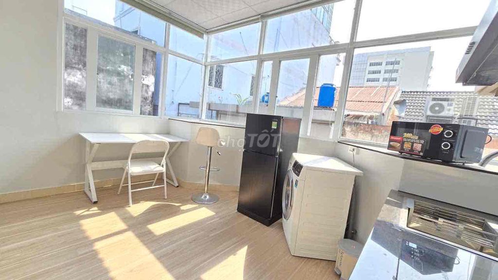 1 7th floor bedroom 3 million in the county