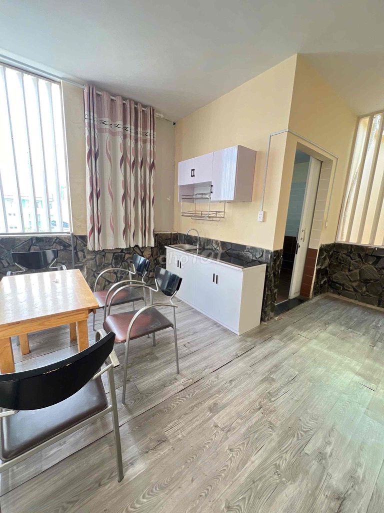500 miles down in one bedroom, a full-wide kitchen.