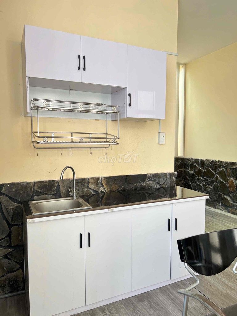 500 miles down in one bedroom, a full-wide kitchen.