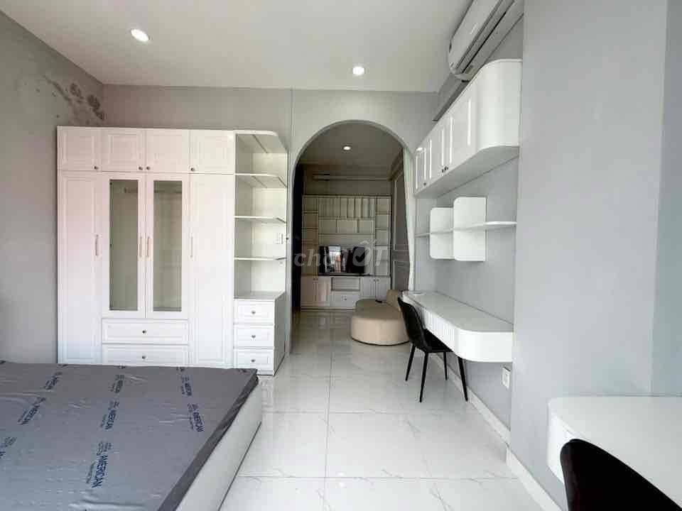 Rent a nice, clean-up kitchen room downtown.