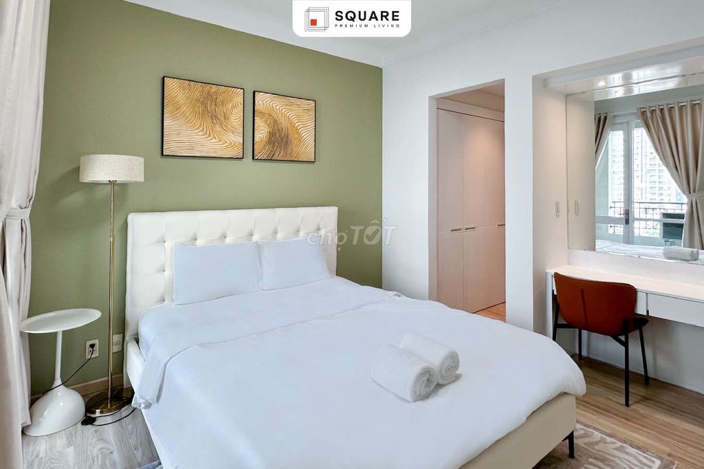 Three Manor Bedrooms for Rent
