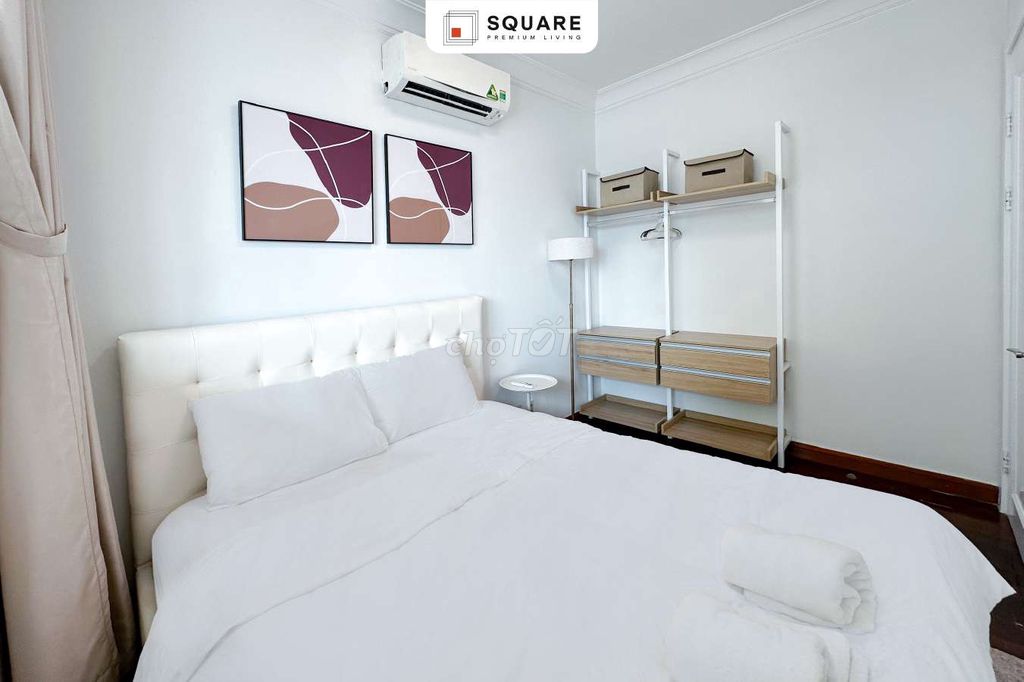 Three Manor Bedrooms for Rent