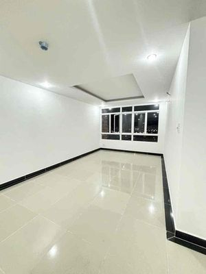 Rent a double-size apartment. Two bedrooms. 115 M2 toilets. Only 12 million nice houses.