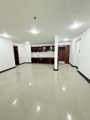 Rent a double-size apartment. Two bedrooms. 115 M2 toilets. Only 12 million nice houses.