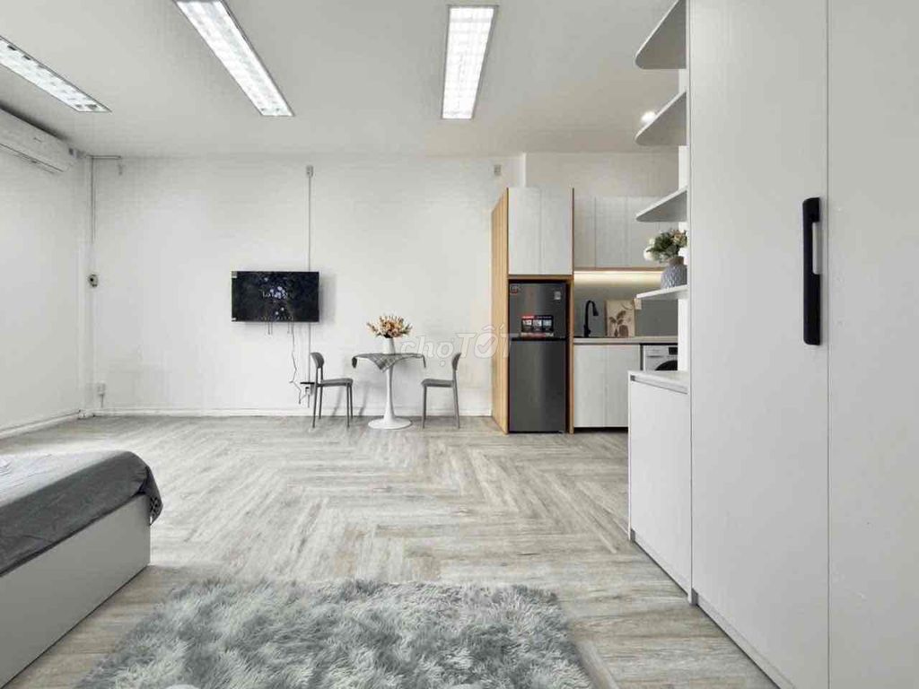 The Studio House of Public Affairs in the middle of the 7th District.