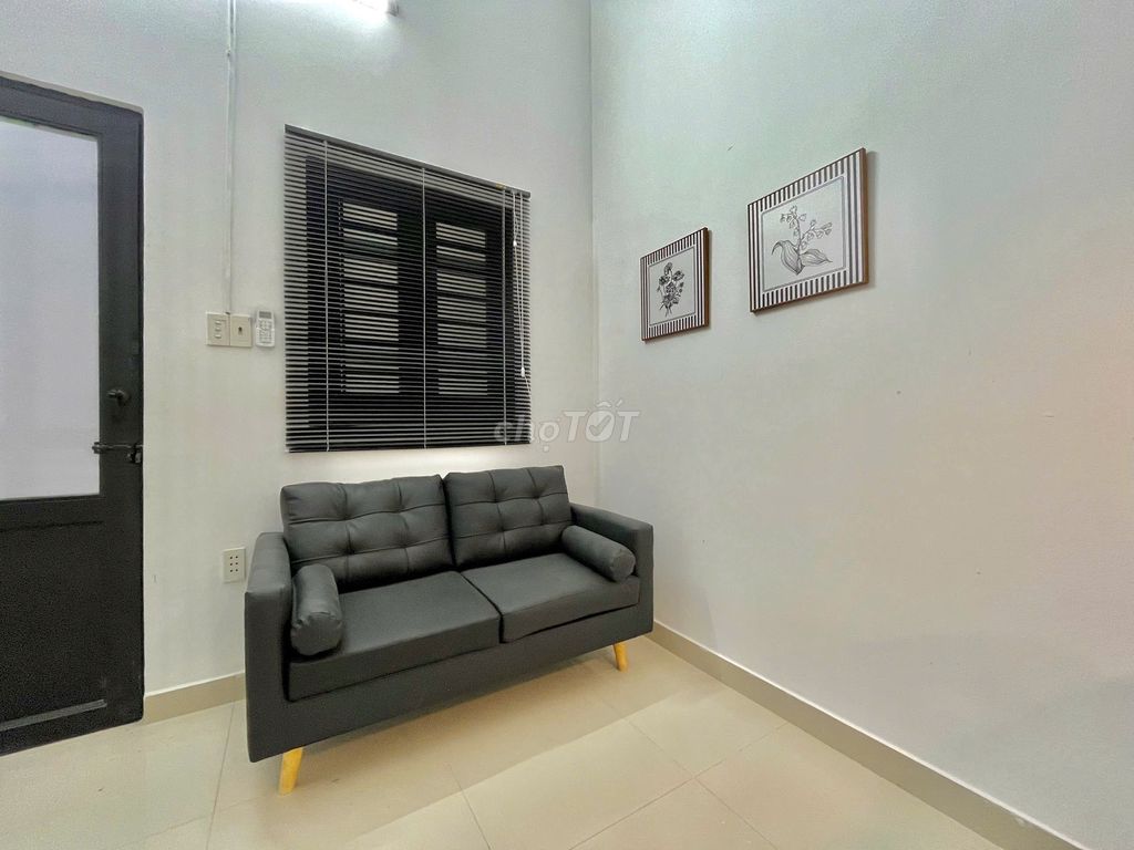 30 M2 care care apartment full of women lost toaaa