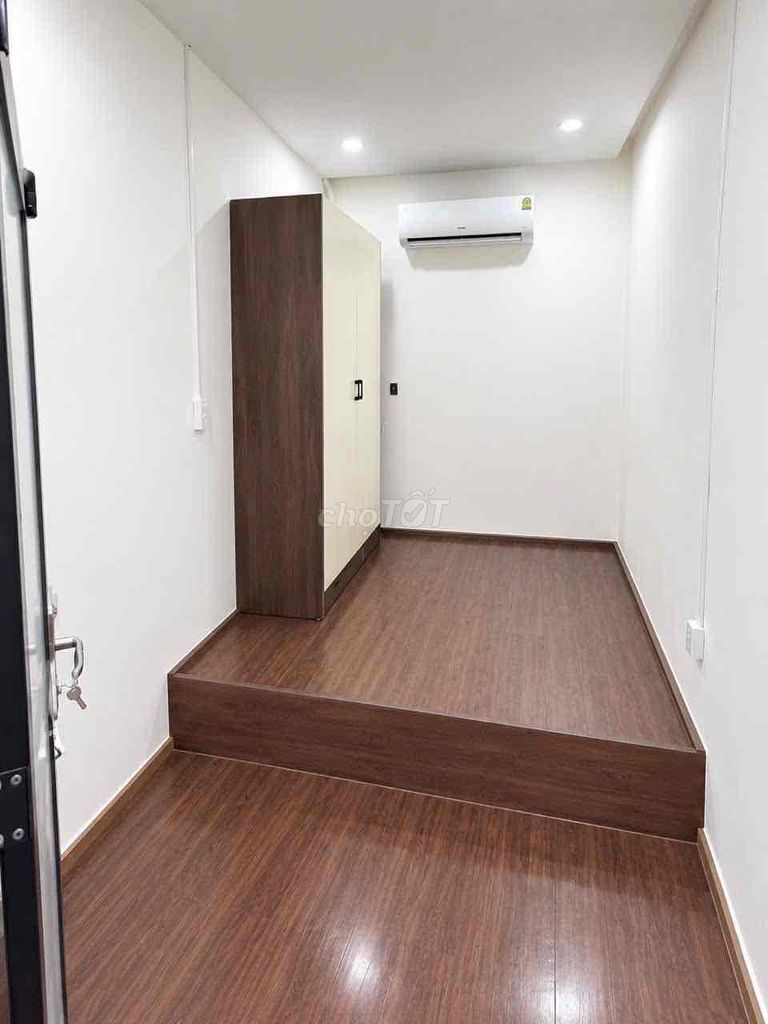 Two new bedrooms built in the Royal Park.
