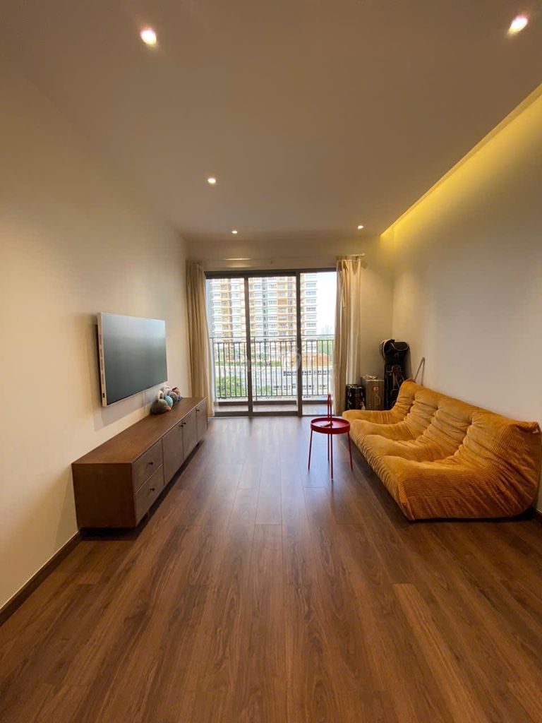I need to rent a two-room apartment, two-foot bathrooms, 85 feet Celesta Rise for 17 million 500.