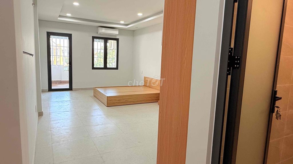 [Gò Vấp] Rent the full furniture, windows, balcony.
