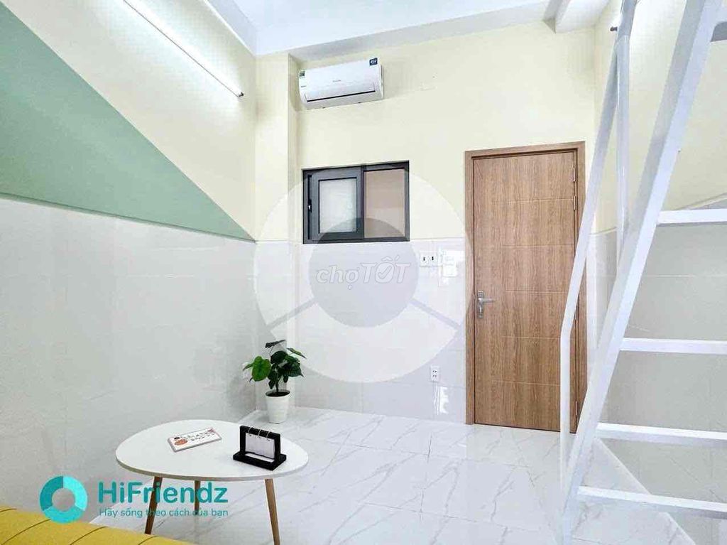 The apartment is full of furniture in the shower park.