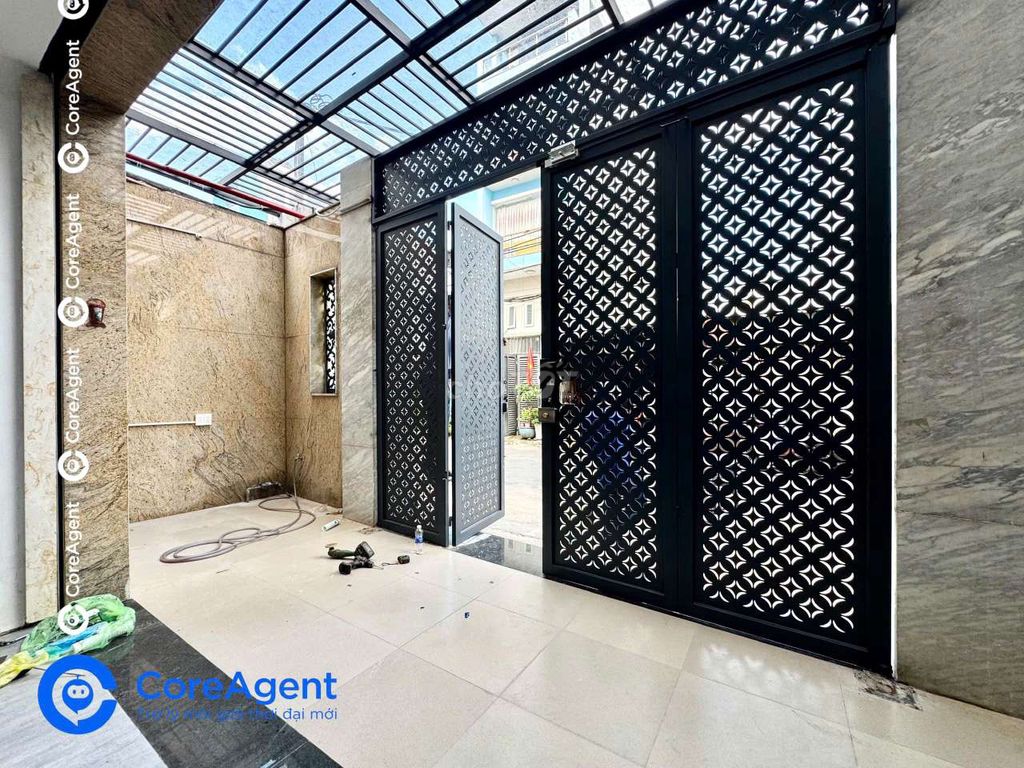 Penthouse 1 bedroom, Dumplex - Bancol sinidation. Full interior. Free car