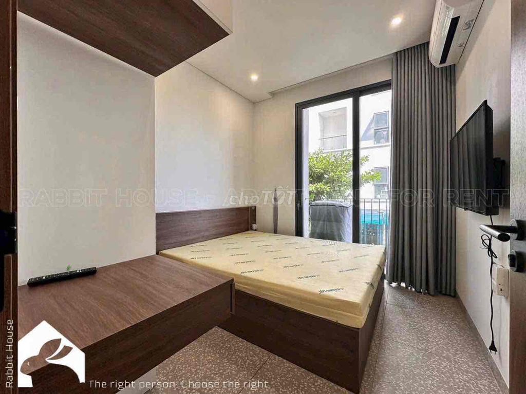 apartment one big balcony bedroom.
