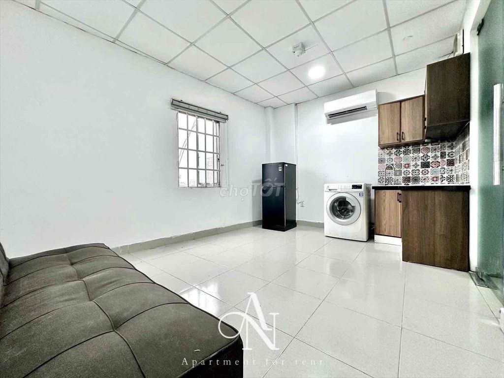 apartment one, super-high balcony bedroom 60 meters wide, Phan Đình Phùng, Phú Nhuận.