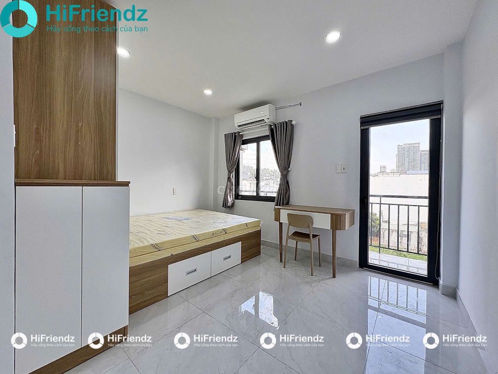 Rent the balcony apartment - full interior, almost extended
