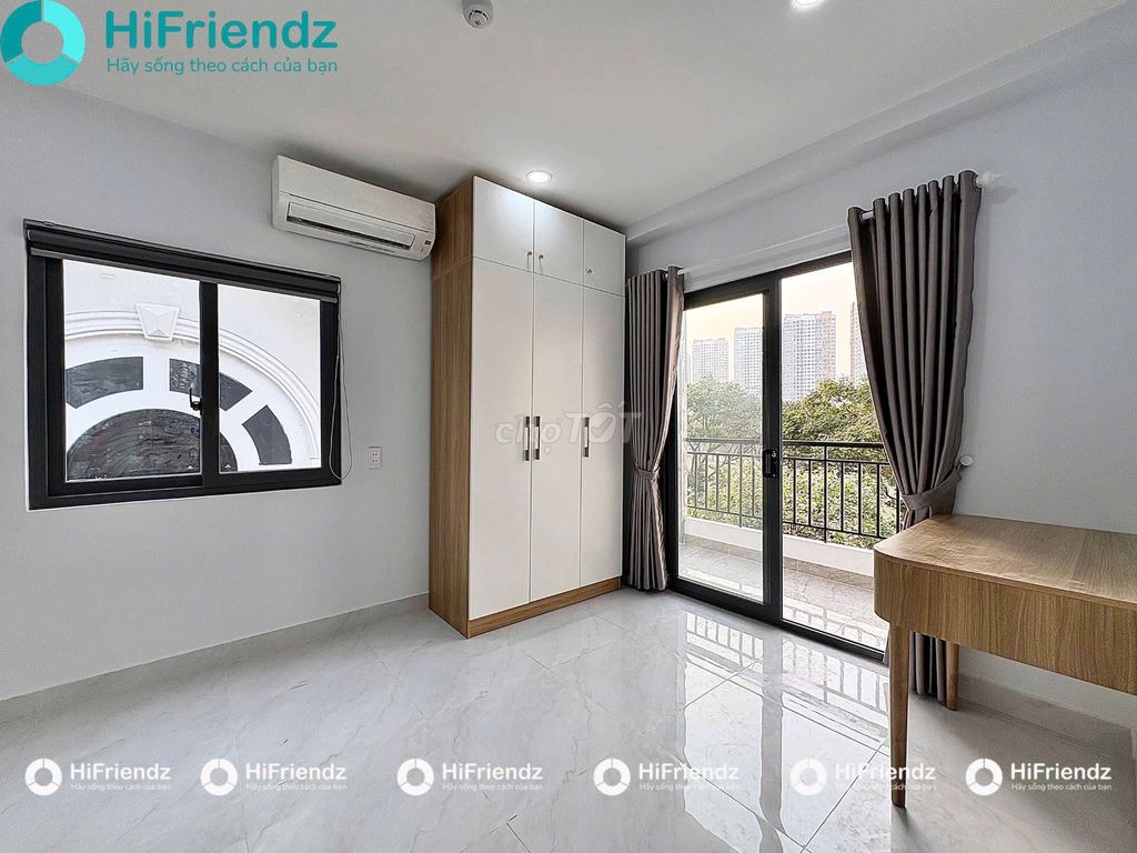 Rent the balcony apartment - full interior, almost extended
