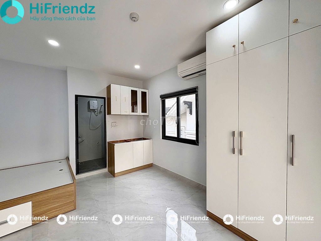 Rent the balcony apartment - full interior, almost extended