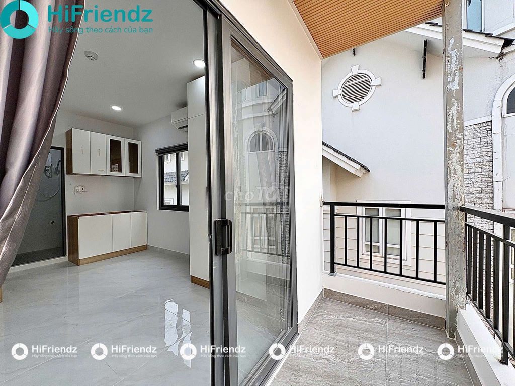 Rent the balcony apartment - full interior, almost extended
