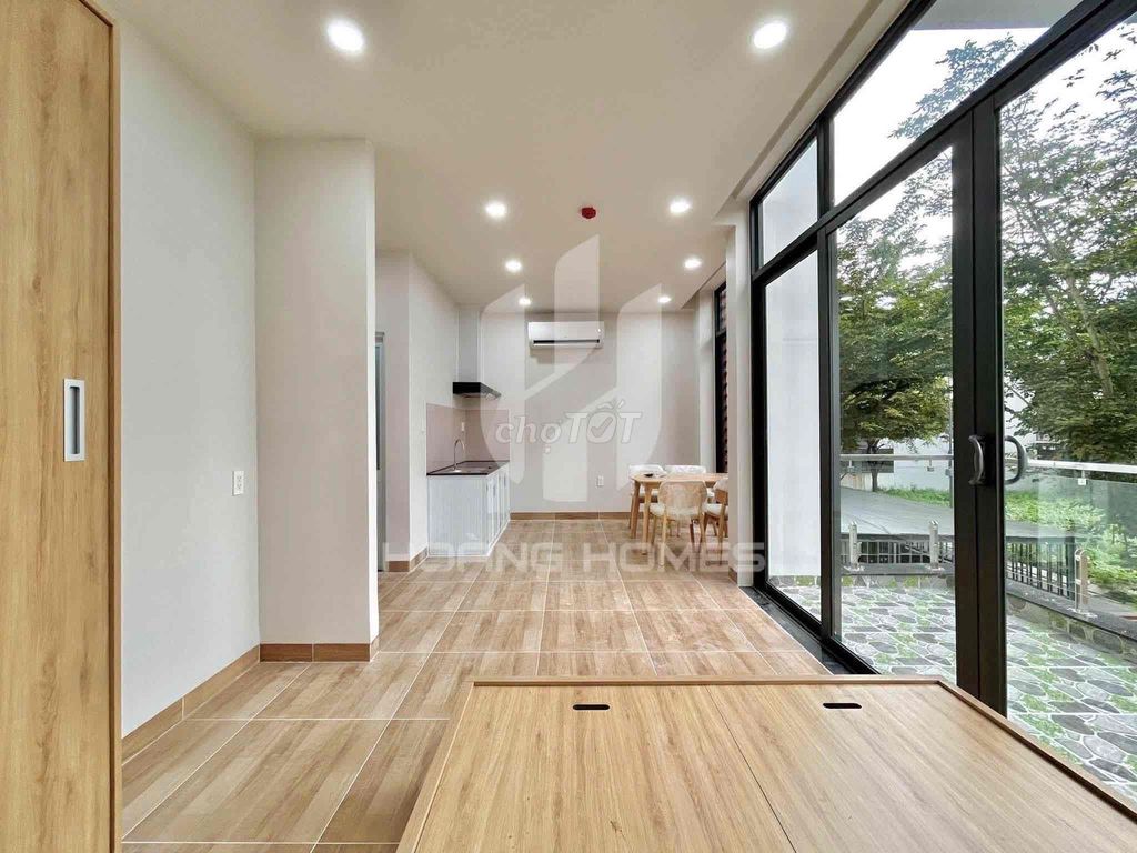 Hire the big bandol studio, the new house near Mount Fuji, into the 4th District.