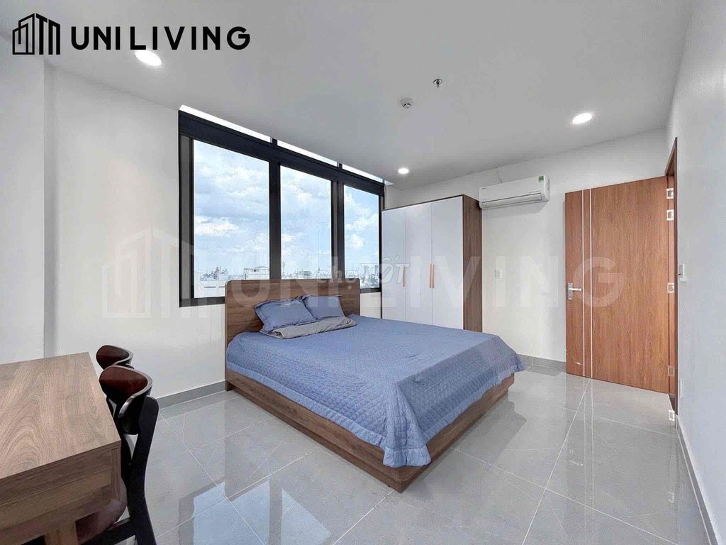 A new bedroom filled with new furniture near Lotte's convenient entry into District 4, District 1.