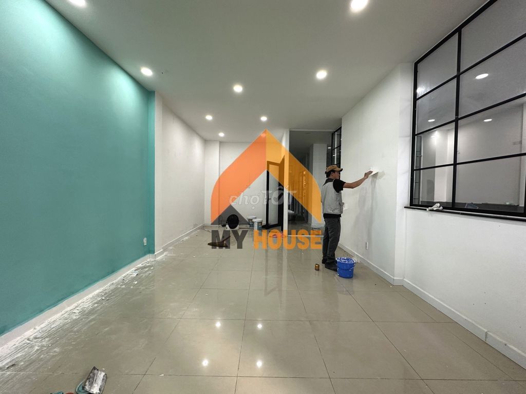 Top villa, two floors all the way, 500 M2 using An Phú Center.