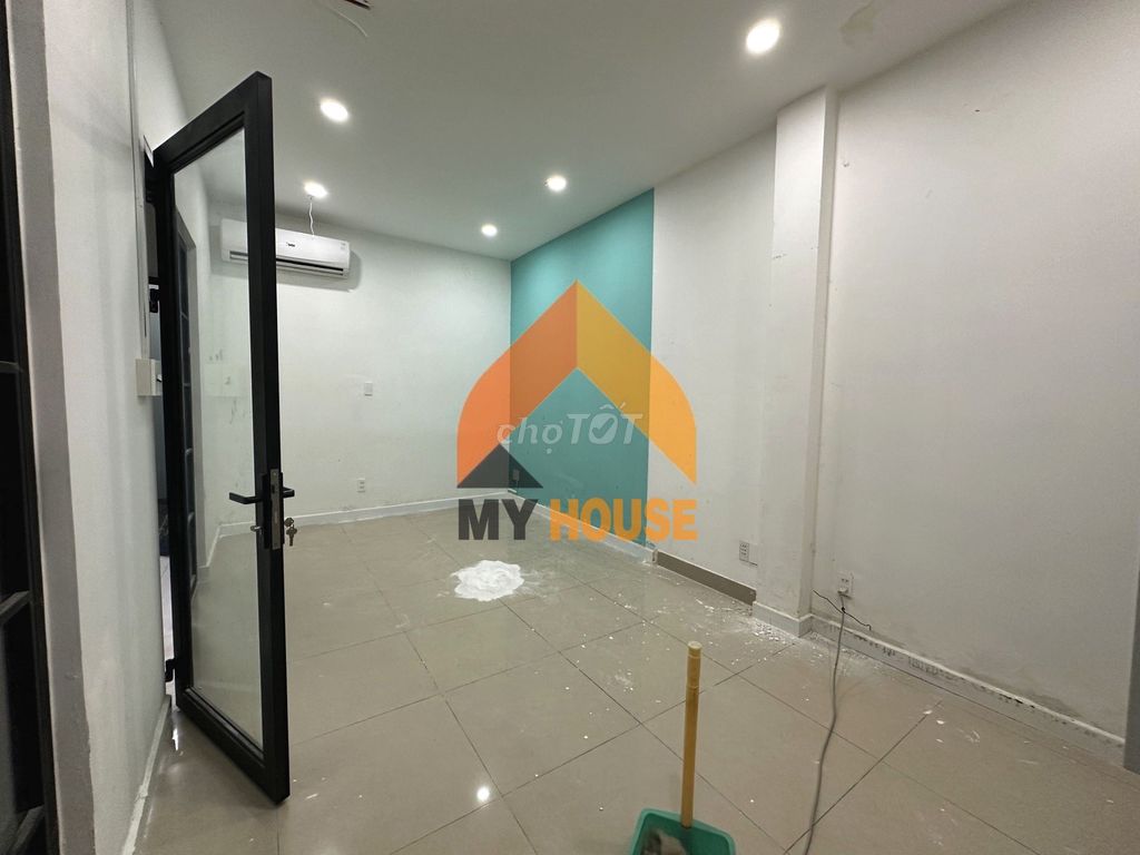 Top villa, two floors all the way, 500 M2 using An Phú Center.