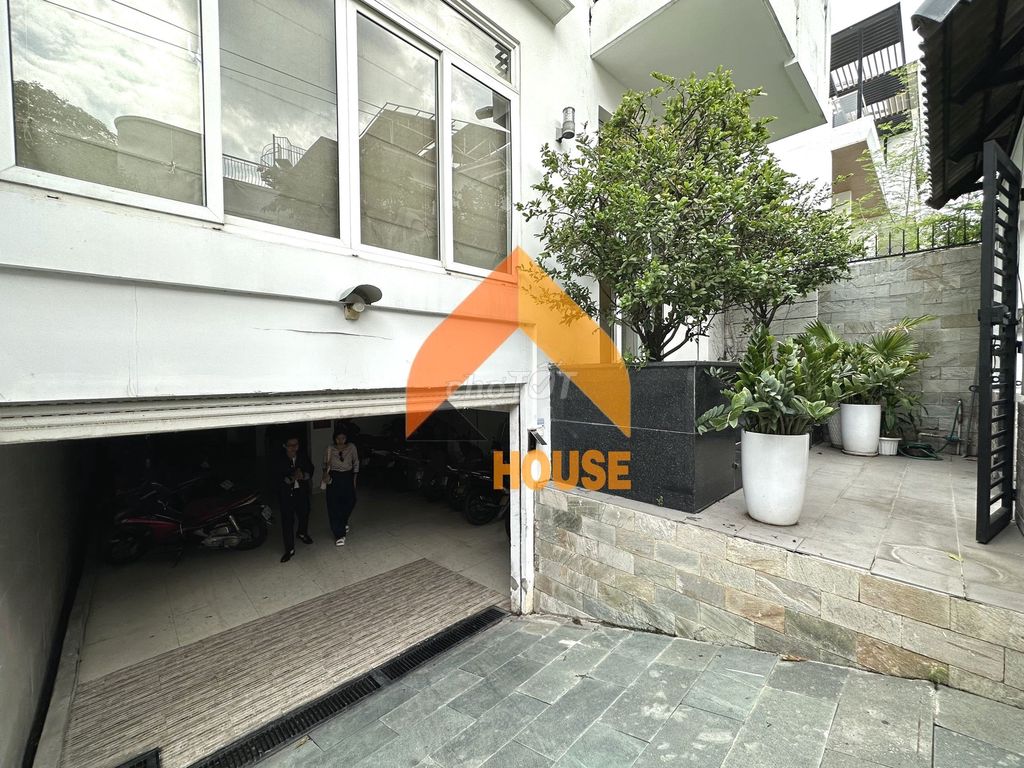 Myhouse puzzle you found a villa- An Phú second super nice like this.