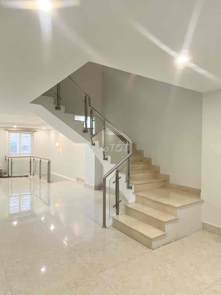 The beautiful cityland town house on the street.
