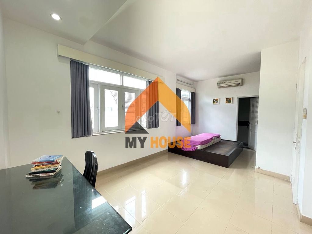 - The villa is cheap in spite of the rough rain on the roof of District 2.