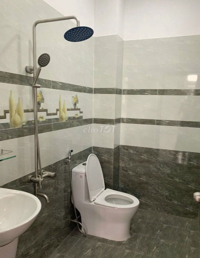 Rent an alleyhouse 89/4 B Nguyễn Hồng Đào-714 Q.tb next to the Sand Zone