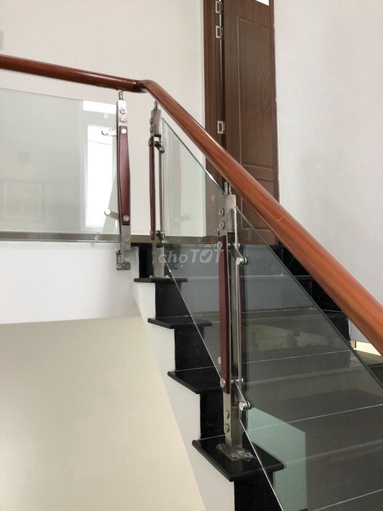 Rent an alley house 73/6 B Ni Sư Huỳnh Liên-710 Q.Tân Bình