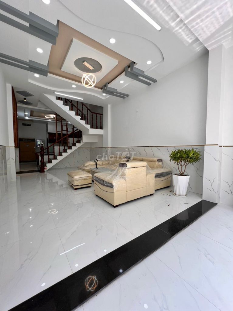 Need to rent an alley building 442/3 B Nơ Trang Long-7-3 13 Bình Thạnh