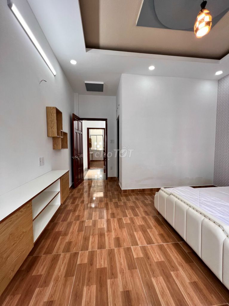 Need to rent an alley building 442/3 B Nơ Trang Long-7-3 13 Bình Thạnh