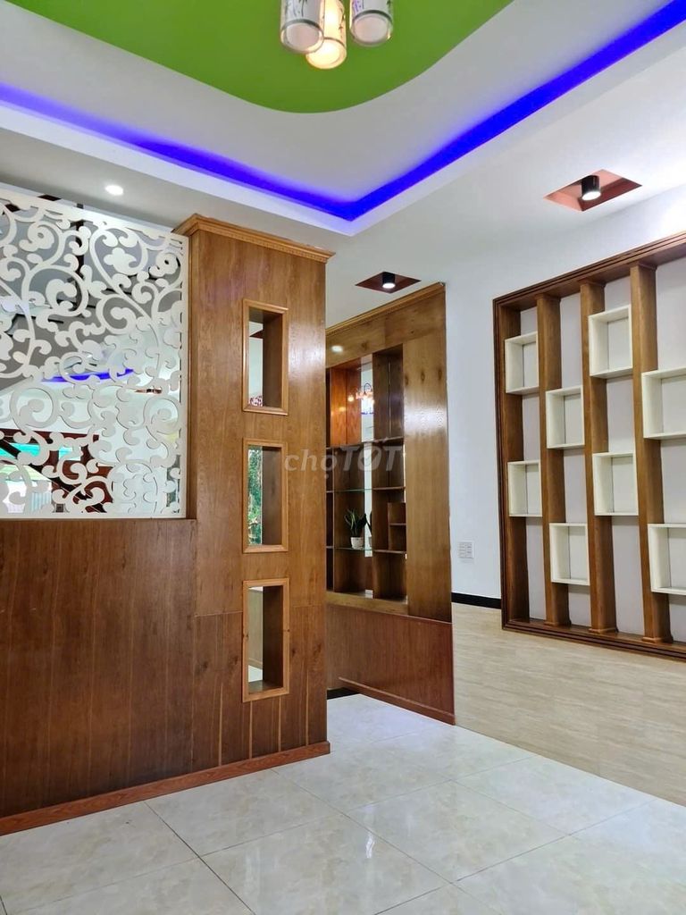 Need to rent an alley house 262/3 A Huỳnh Văn Bánh-7*11 QPhú Nhuận