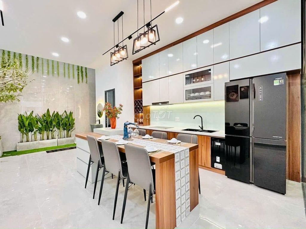 Need to rent the original house 466/3 B Phan Xích Long, 070 7, Phú Nhuận